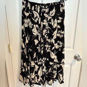 Rachel Zoe Button Detail Floral Black and White Women's Skirt